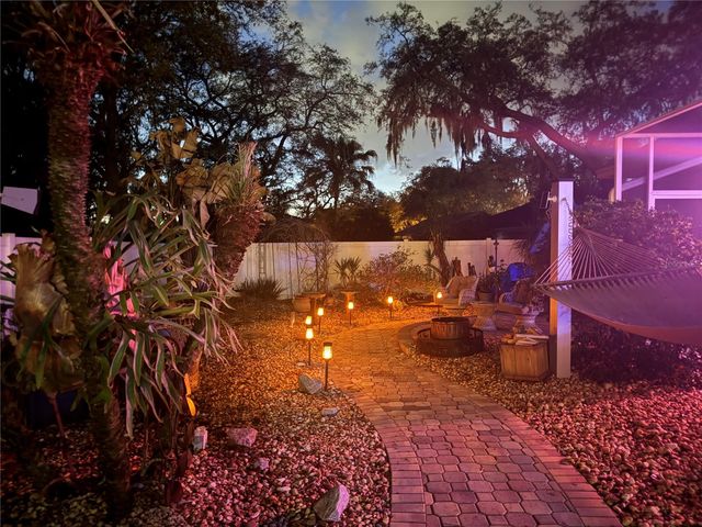 1603 SIR HENRYS TRAIL, Lakeland, FL 33809