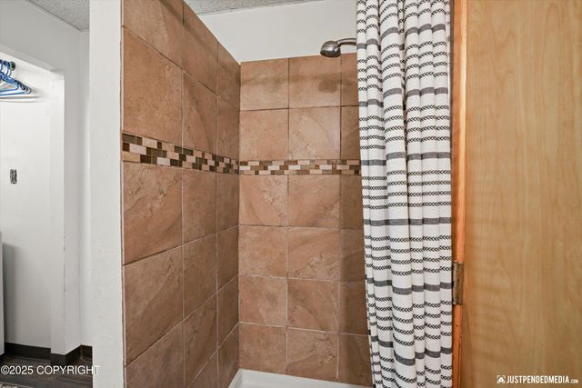 9501 Brien Street, Anchorage, AK 99507