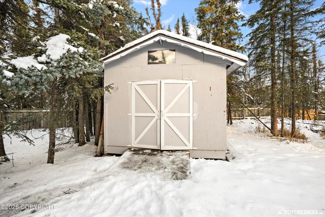 9501 Brien Street, Anchorage, AK 99507