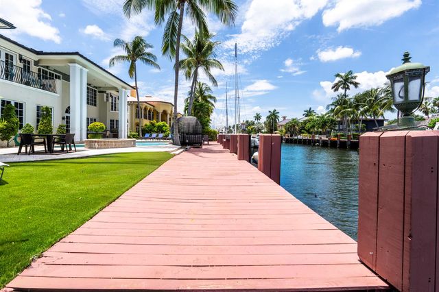 7 Pelican Drive, Fort Lauderdale, FL 33301