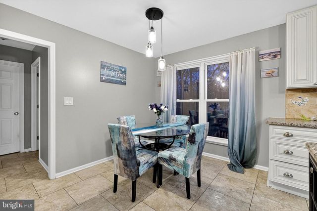 7 DEER TRACK LN, Newark, DE 19711