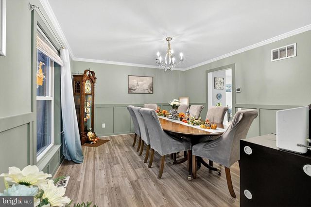 7 DEER TRACK LN, Newark, DE 19711