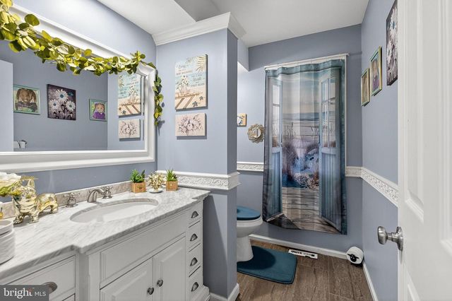 7 DEER TRACK LN, Newark, DE 19711