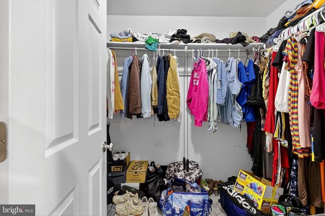 7 DEER TRACK LN, Newark, DE 19711