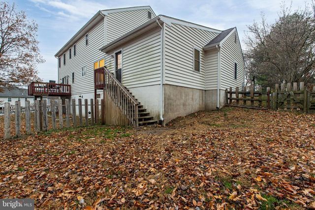 7 DEER TRACK LN, Newark, DE 19711