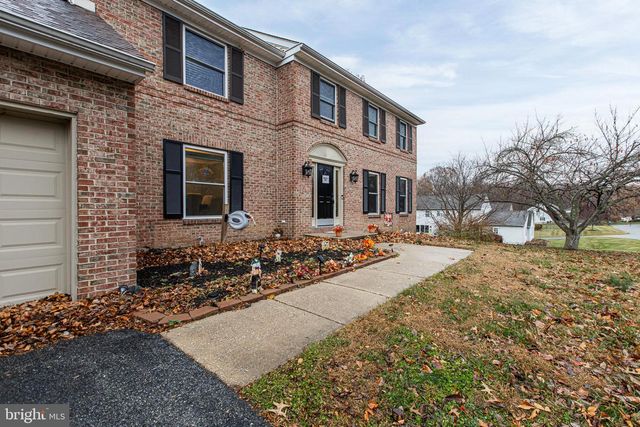 7 DEER TRACK LN, Newark, DE 19711
