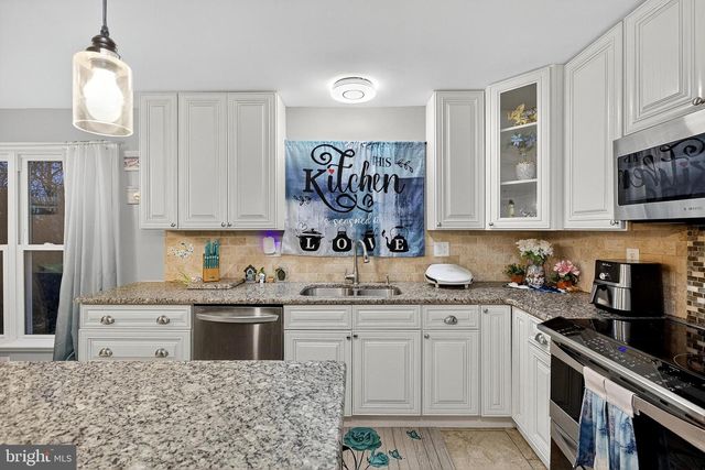 7 DEER TRACK LN, Newark, DE 19711