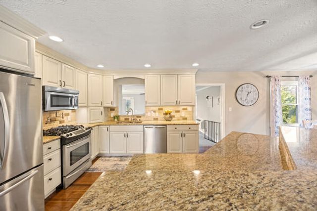 315 Beacon Hill, Nicholasville, KY 40356