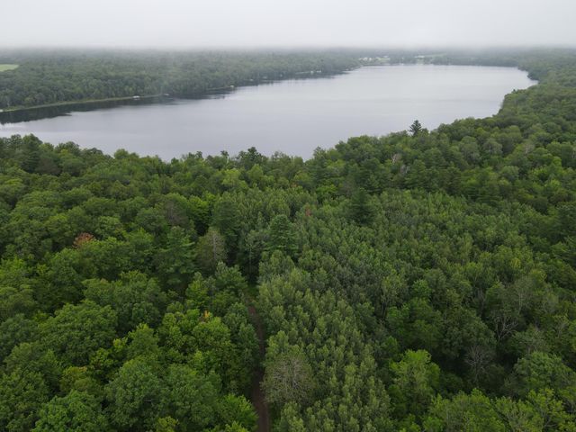 N4385 Red Oak Lane, Stone Lake, WI 54876
