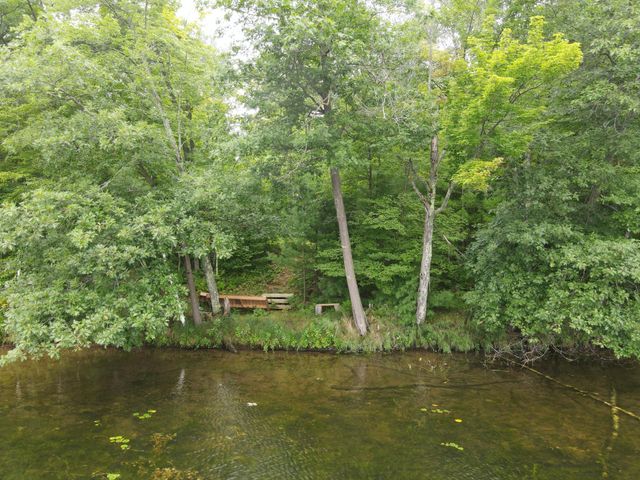 N4385 Red Oak Lane, Stone Lake, WI 54876