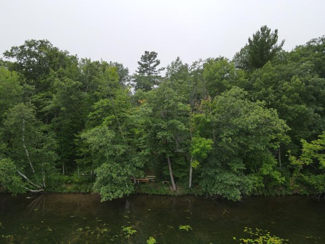 N4385 Red Oak Lane, Stone Lake, WI 54876