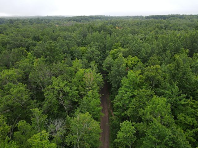 N4385 Red Oak Lane, Stone Lake, WI 54876