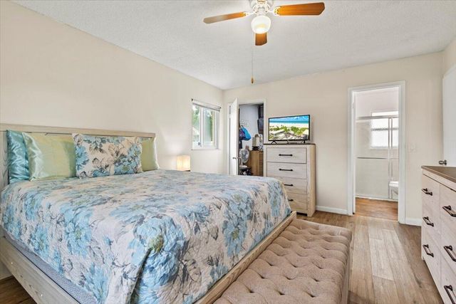 393 NW Curtis Street, Port St Lucie, FL 34983