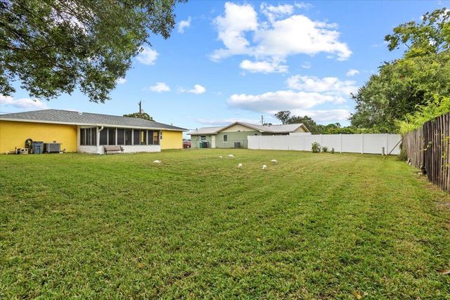 393 NW Curtis Street, Port St Lucie, FL 34983
