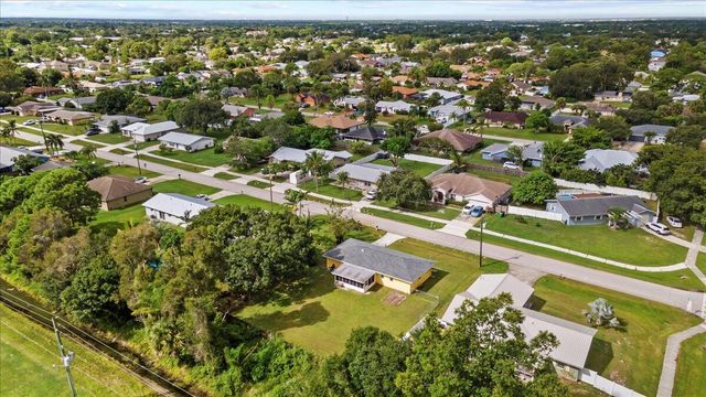 393 NW Curtis Street, Port St Lucie, FL 34983