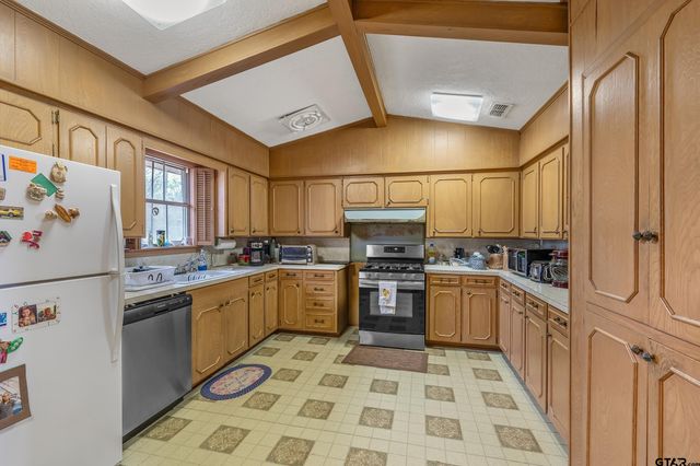 110 N GREEN ST, Hawkins, TX 75765