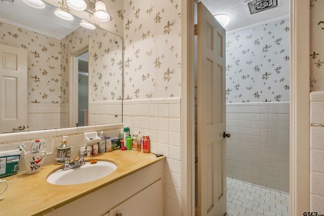 110 N GREEN ST, Hawkins, TX 75765