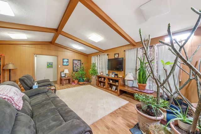 110 N GREEN ST, Hawkins, TX 75765