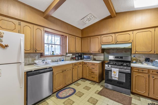 110 N GREEN ST, Hawkins, TX 75765