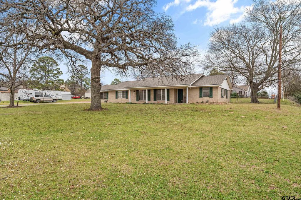 110 N GREEN ST, Hawkins, TX 75765