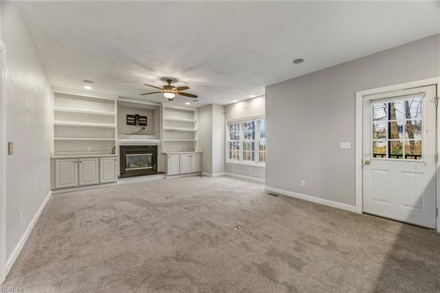 4415 McCaan QUAY, Chesapeake, VA 23321