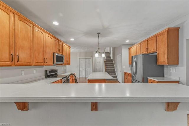 4415 McCaan QUAY, Chesapeake, VA 23321