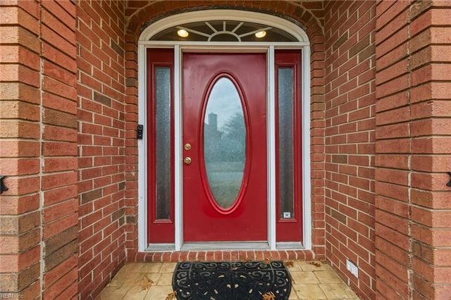 4415 McCaan QUAY, Chesapeake, VA 23321