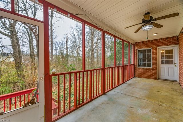 4415 McCaan QUAY, Chesapeake, VA 23321