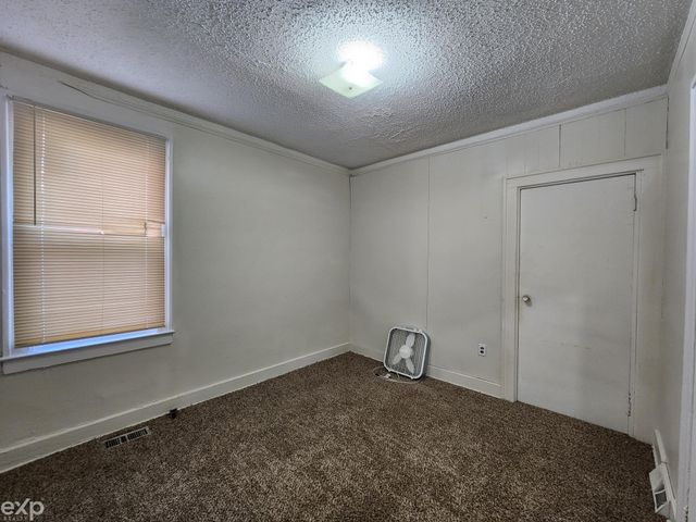 9242 Appoline Street, Detroit, MI 48228