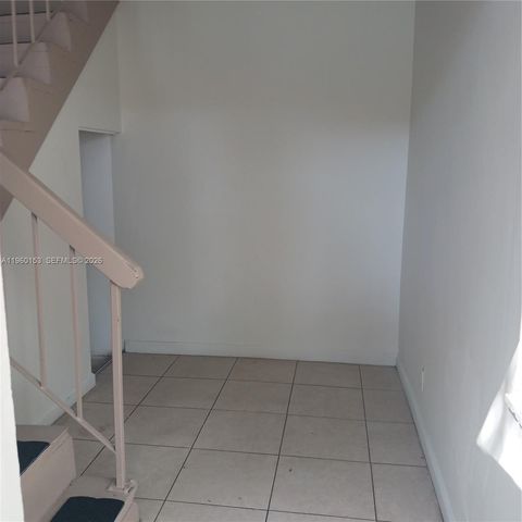 2107 NW 59th Ter 60-E, Lauderhill, FL 33313