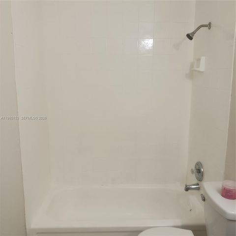 2107 NW 59th Ter 60-E, Lauderhill, FL 33313