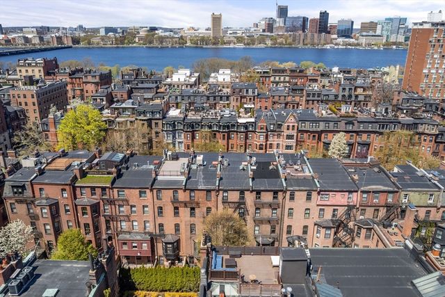 263 Commonwealth Ave 8, Boston, MA 02116