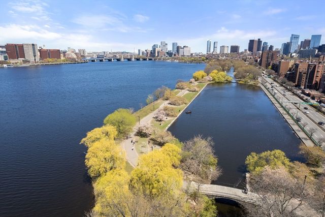 263 Commonwealth Ave 8, Boston, MA 02116