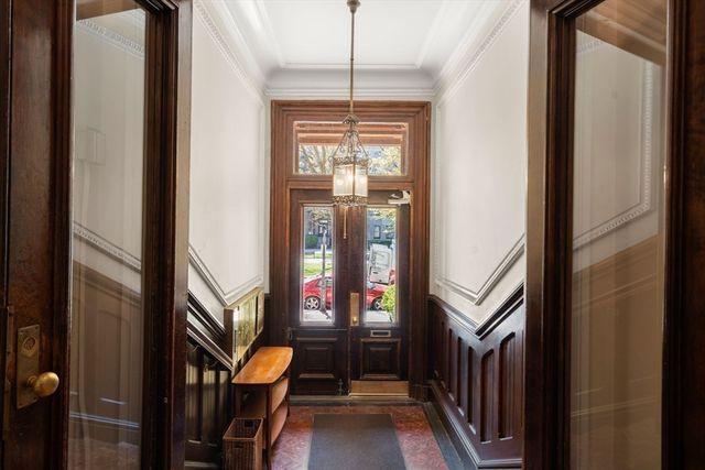 263 Commonwealth Ave 8, Boston, MA 02116