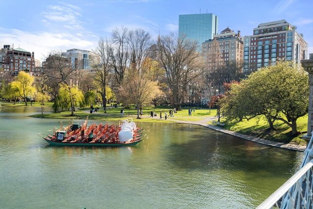 263 Commonwealth Ave 8, Boston, MA 02116