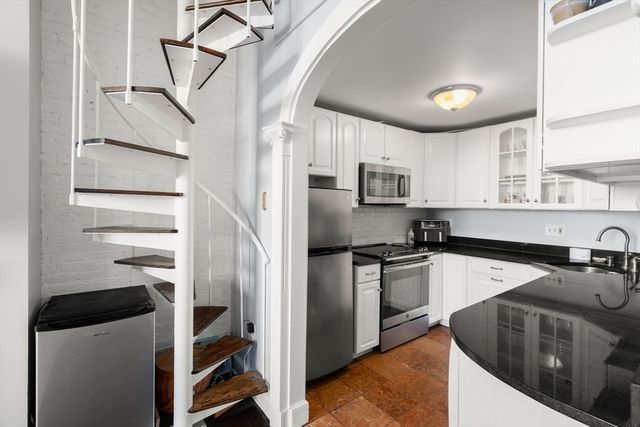 263 Commonwealth Ave 8, Boston, MA 02116