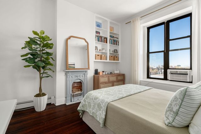 263 Commonwealth Ave 8, Boston, MA 02116