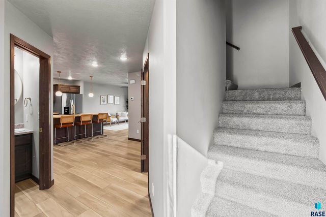 6516 W 6th Pl Place, Sioux Falls, SD 57107