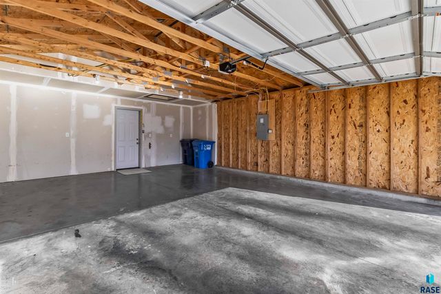 6516 W 6th Pl Place, Sioux Falls, SD 57107