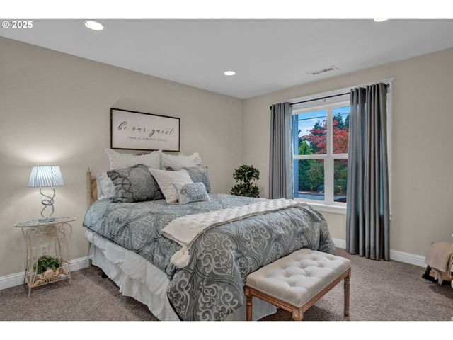 2332 ROSEMARY Ct, Florence, OR 97439