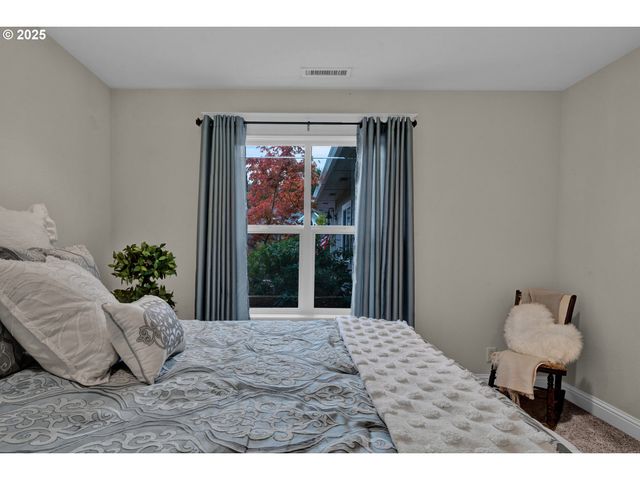 2332 ROSEMARY Ct, Florence, OR 97439