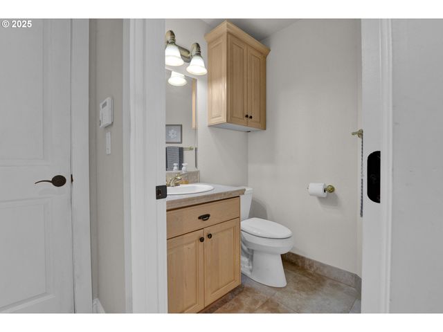 2332 ROSEMARY Ct, Florence, OR 97439