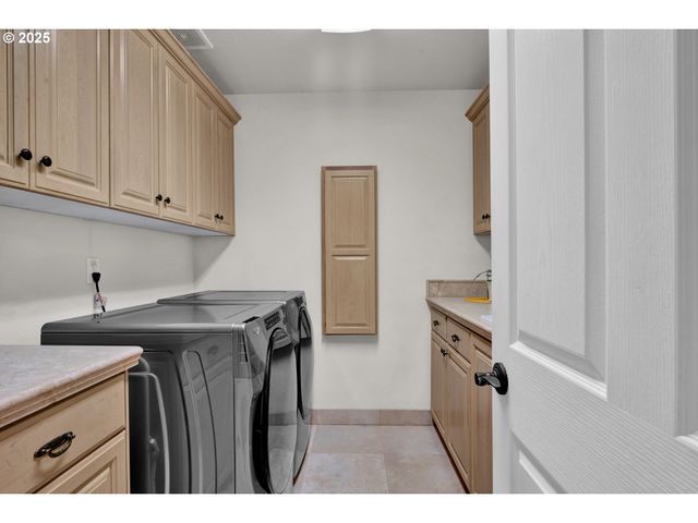 2332 ROSEMARY Ct, Florence, OR 97439