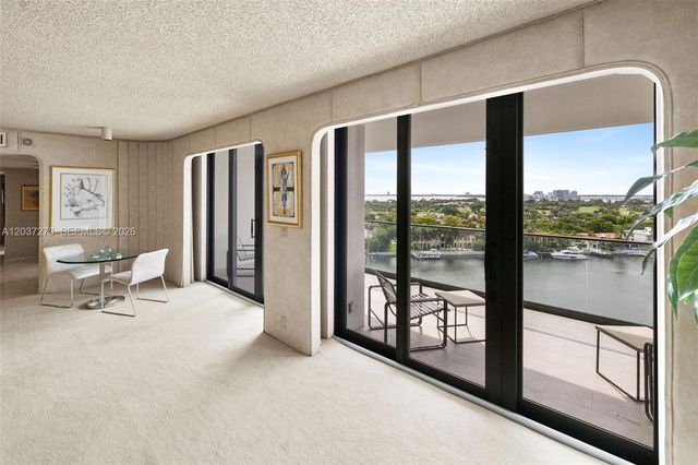 5500 Collins Ave 1401, Miami Beach, FL 33140