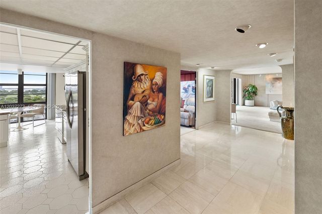 5500 Collins Ave 1401, Miami Beach, FL 33140