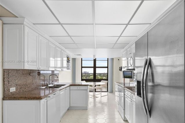 5500 Collins Ave 1401, Miami Beach, FL 33140