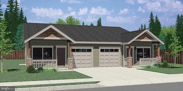 115 W CHARLES ST, Littlestown, PA 17340