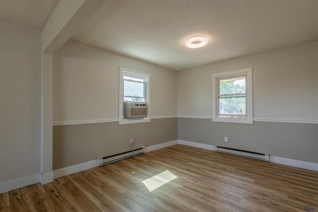 8570 DUNSMORE RD, Rapid City, SD 57702
