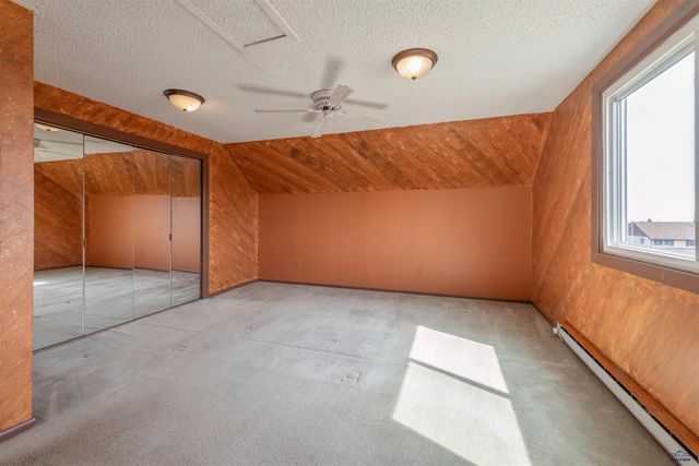 8570 DUNSMORE RD, Rapid City, SD 57702