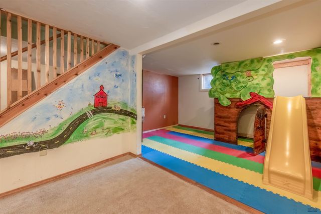 8570 DUNSMORE RD, Rapid City, SD 57702